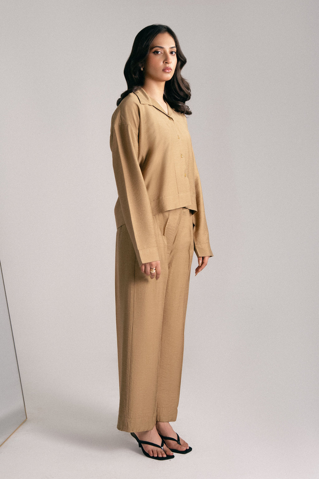 CROPPED NOTCHED-COLLAR SET