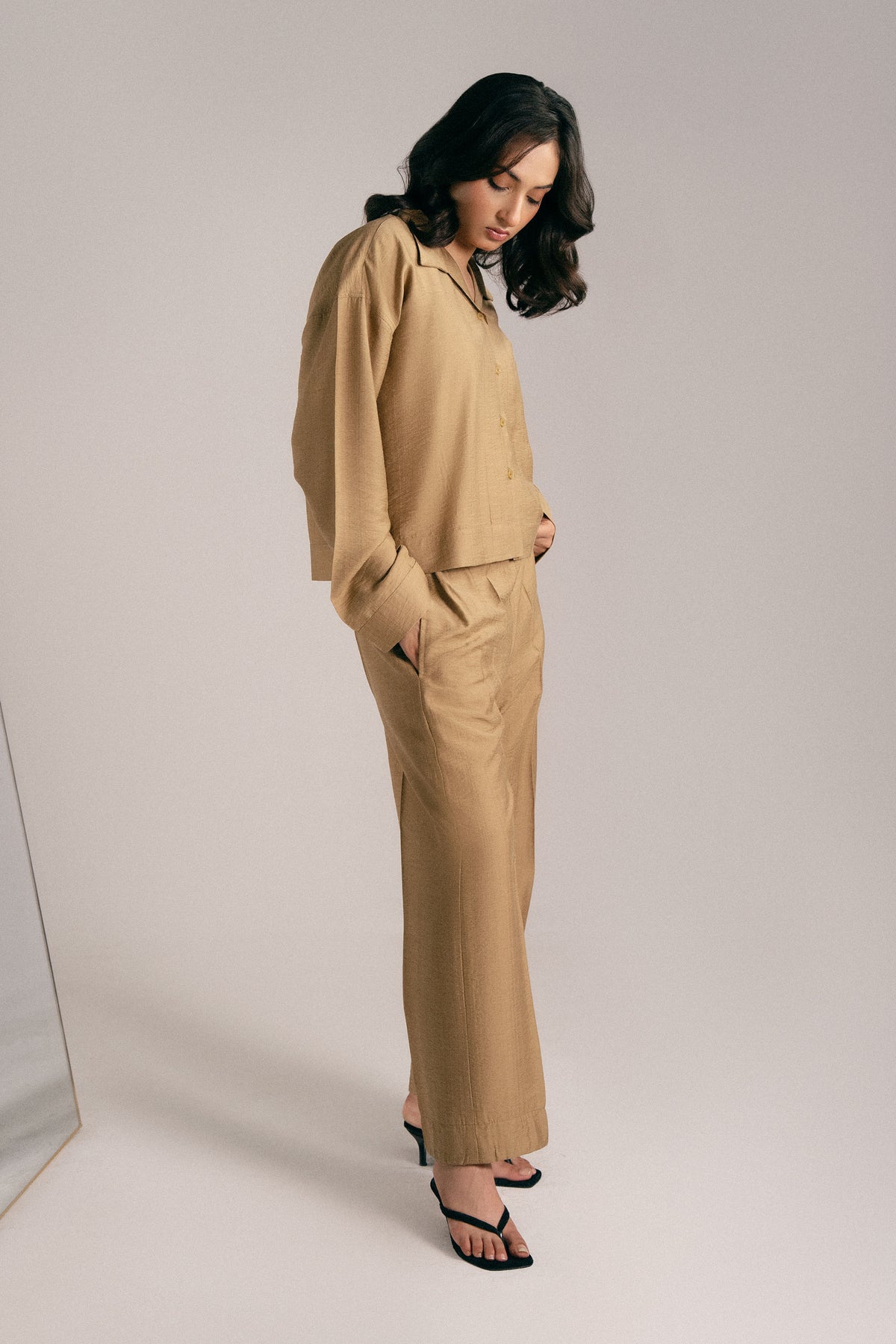 CROPPED NOTCHED-COLLAR SET