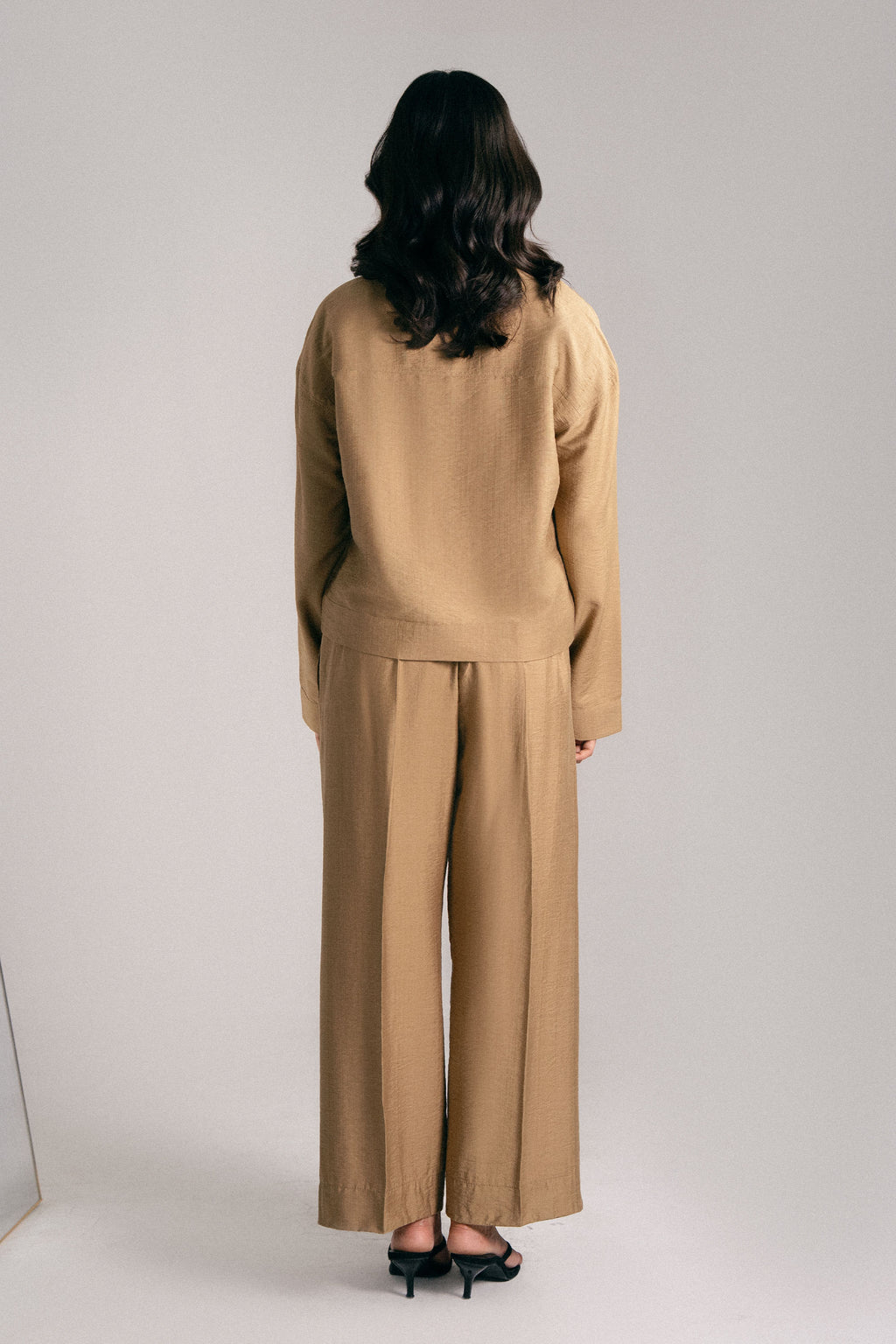 CROPPED NOTCHED-COLLAR SET