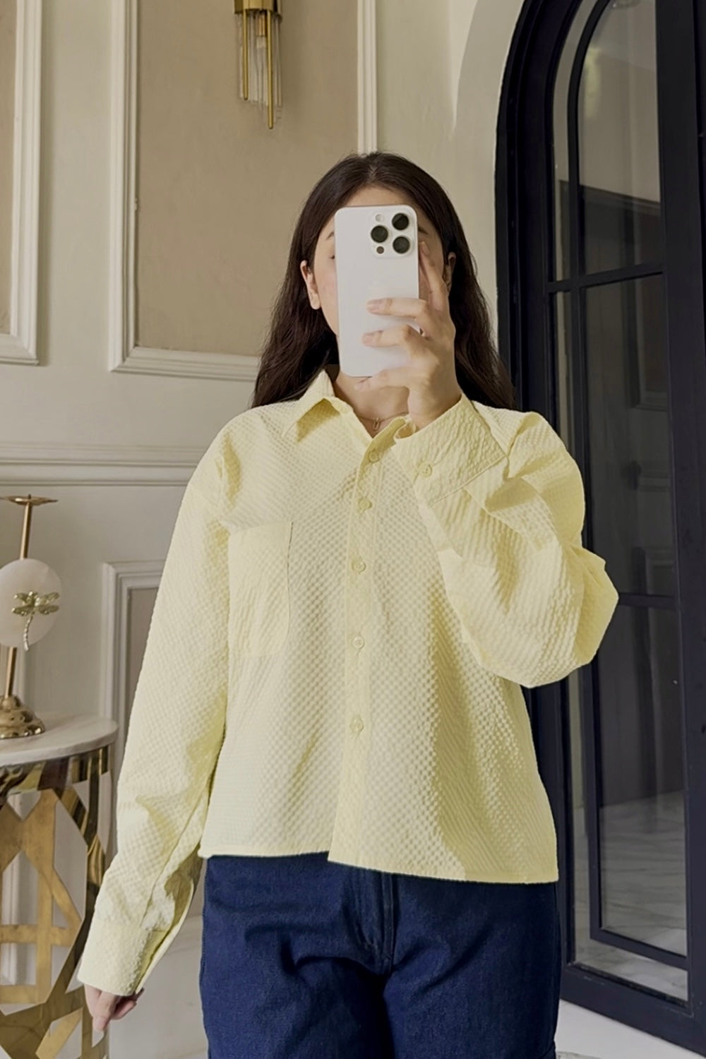 THE CROPPED BUTTON-DOWN